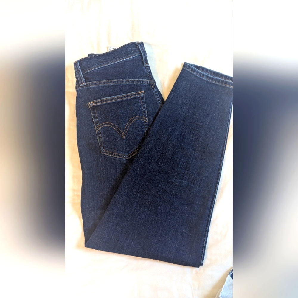 Levi's High Waist Mom Jeans